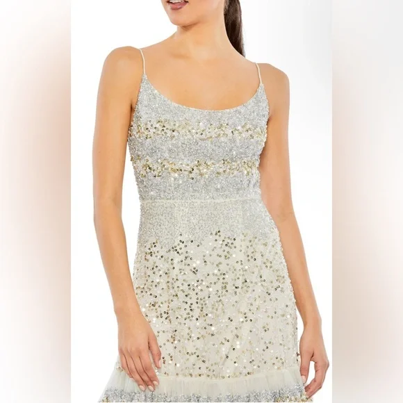 MAC DUGGAL 10883
Iconic Scoop Neckline Floor-length Dress - Picture 3 of 4